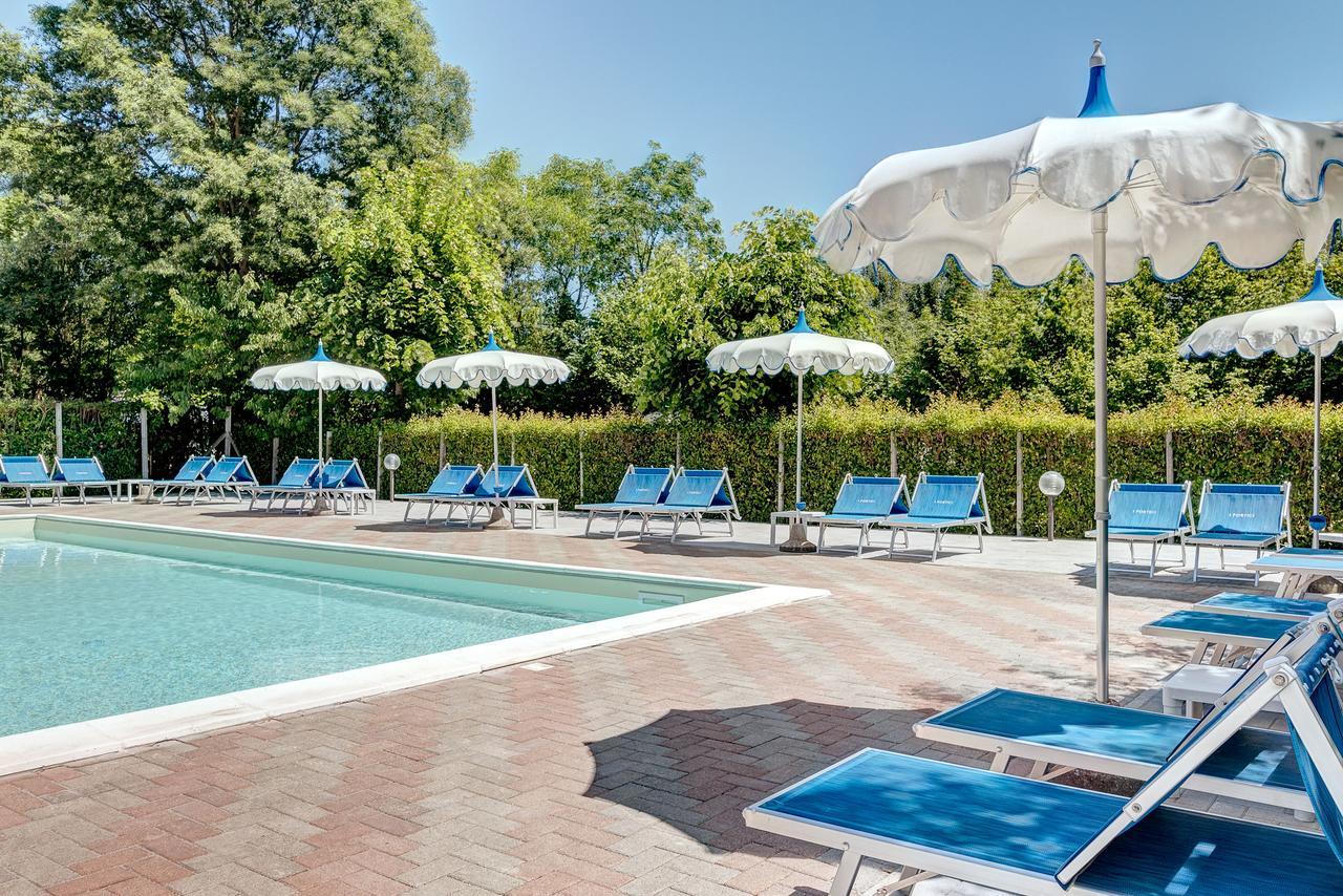 Agriturismo I Portici Гаттео-а-Маре Экстерьер фото